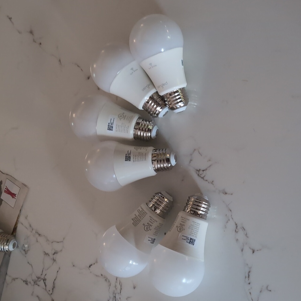S/6 A19 Smart LED Light Bulb - White